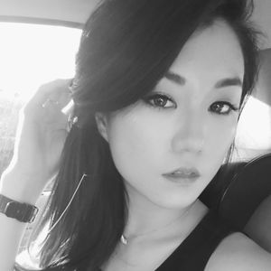 Meet your Posher, Elise